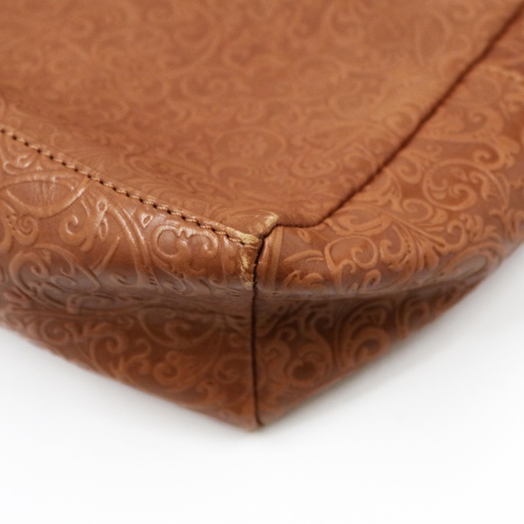 Metropolitan Museum Embossed Leather Bag & Wallet - Picture 8 of 8